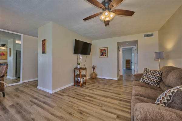 61 WOODLAND DR APT 103, VERO BEACH, FL 32962, photo 4 of 24