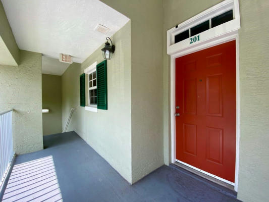 4370 DOUBLES ALLEY DR UNIT 201, VERO BEACH, FL 32967, photo 4 of 33